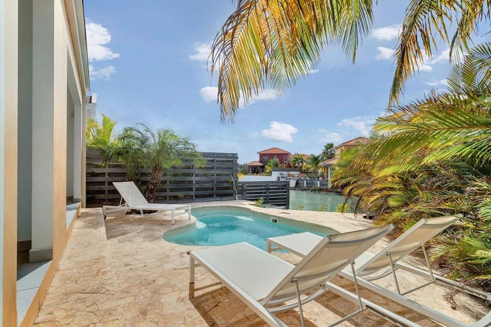 Casa Leeward with Pool on the Laguna Marina Villa in Venezuela