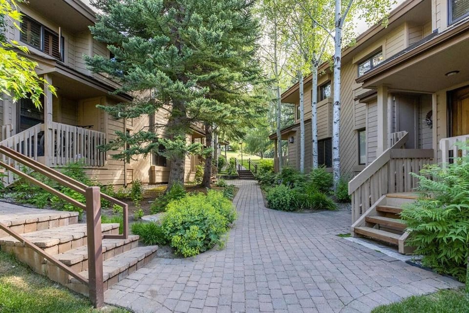 Sun Valley Condo on the Green with Dollar Views House in Sun Valley