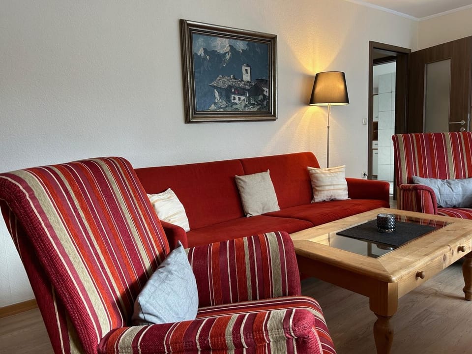 Chiemgau Comfort B8 Ferienwohnung Oberaudorf mit direktem Bergblick auf den Kaiser sowie Sauna Apartment in Bavaria