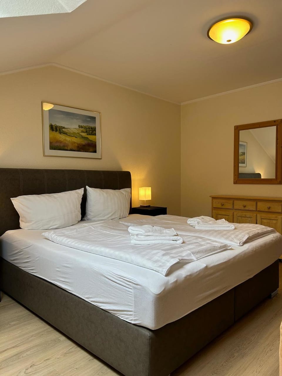 Chiemgau Comfort B8 Ferienwohnung Oberaudorf mit direktem Bergblick auf den Kaiser sowie Sauna Apartment in Bavaria