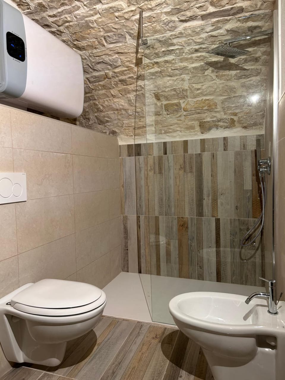 Shower, Toilet, bidet