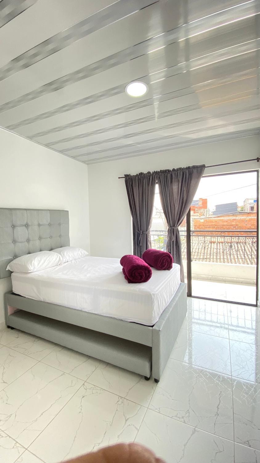 Bed, Photo of the whole room, Bedroom, towels
