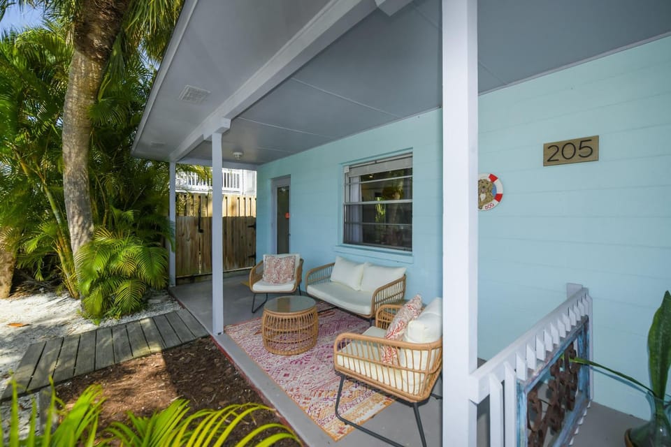 Salty Dog- AMV House in Holmes Beach