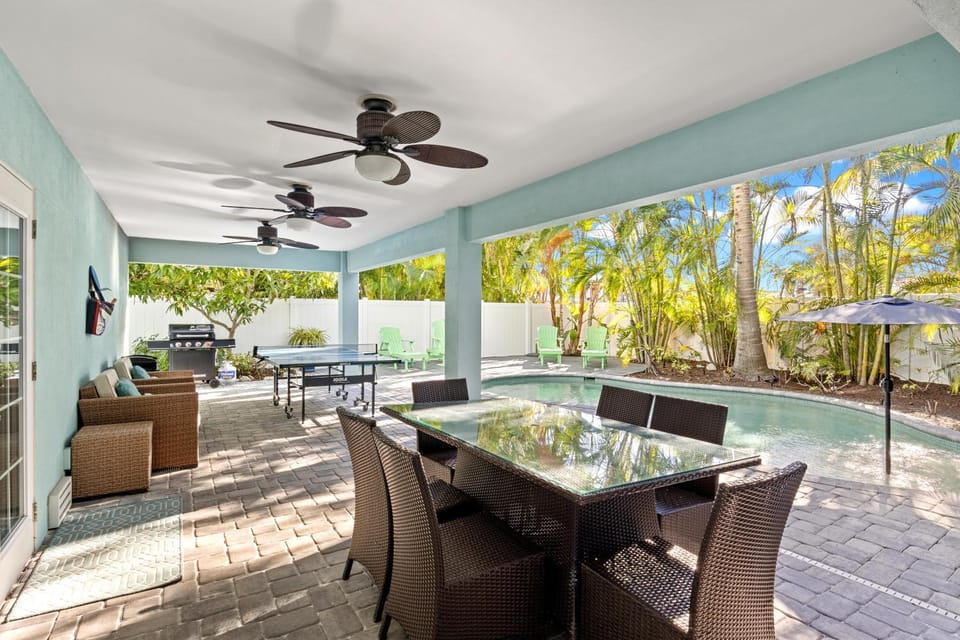 Blue Tide -Formerly Island Sol House in Bradenton Beach