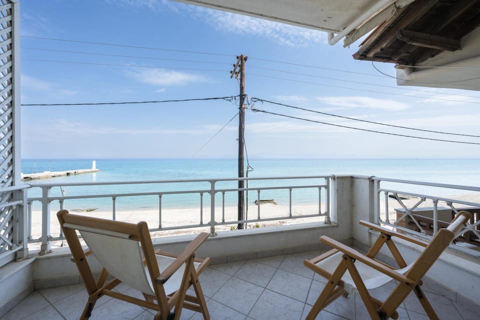 Pefkohori Blue View by Luxlikehome House in Halkidiki