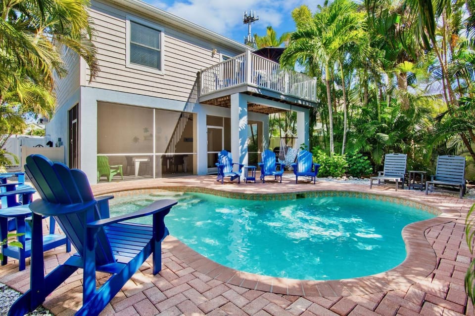 Castaway Cottage House in Holmes Beach