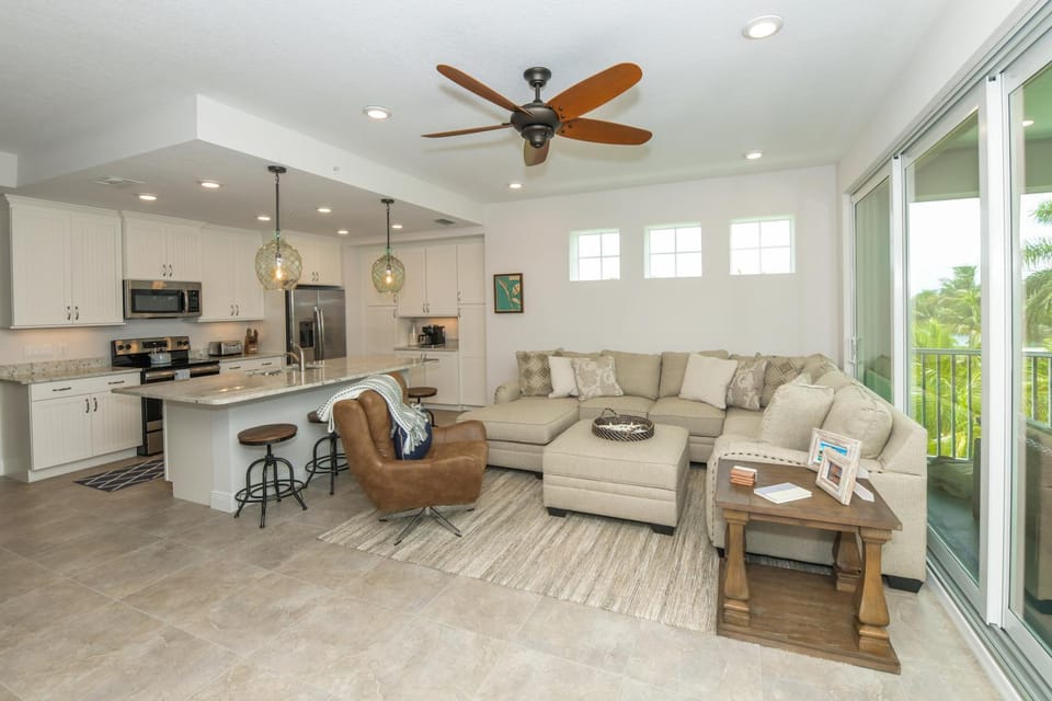 Aruba At The Harbor Apartment in Bradenton