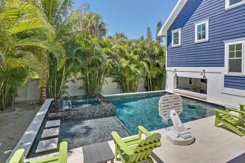 The Blue Crab House in Holmes Beach