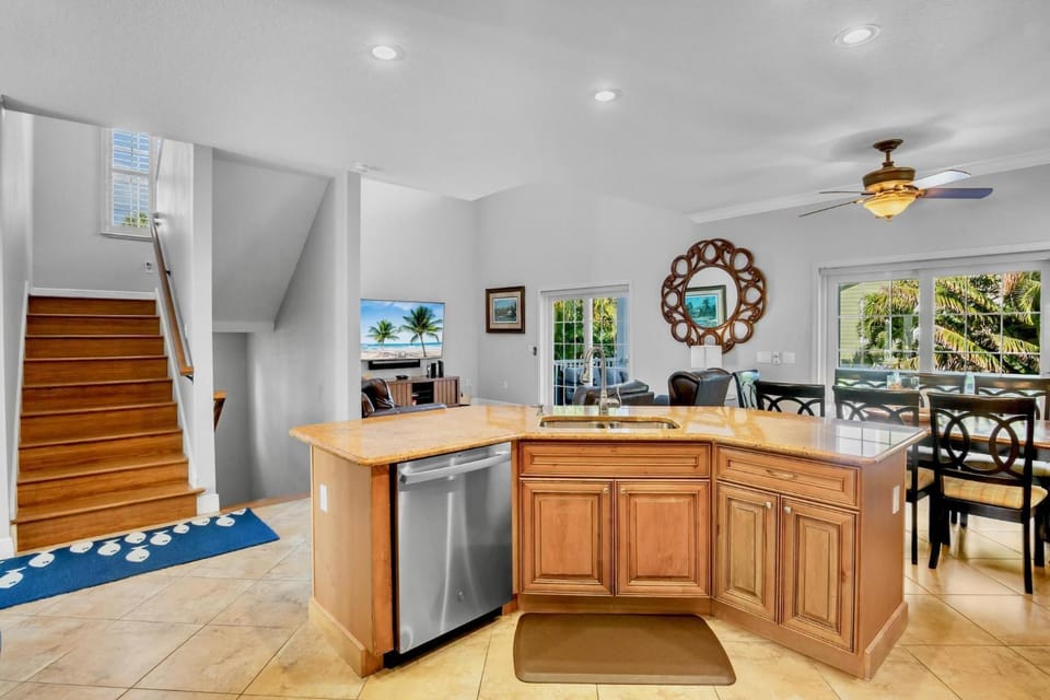 Key Lime Beach House House in Holmes Beach