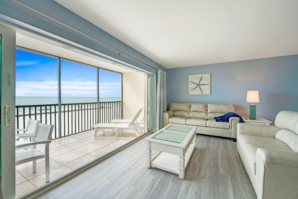 Island Sunset Apartment in Bradenton Beach