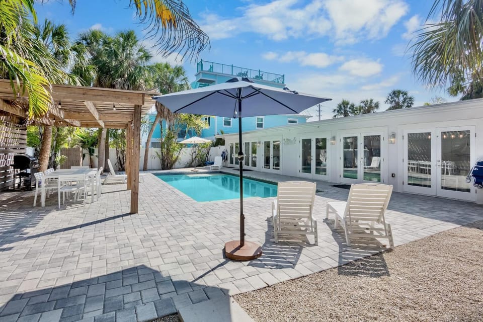 Sugar Plum Beach West House in Anna Maria Island