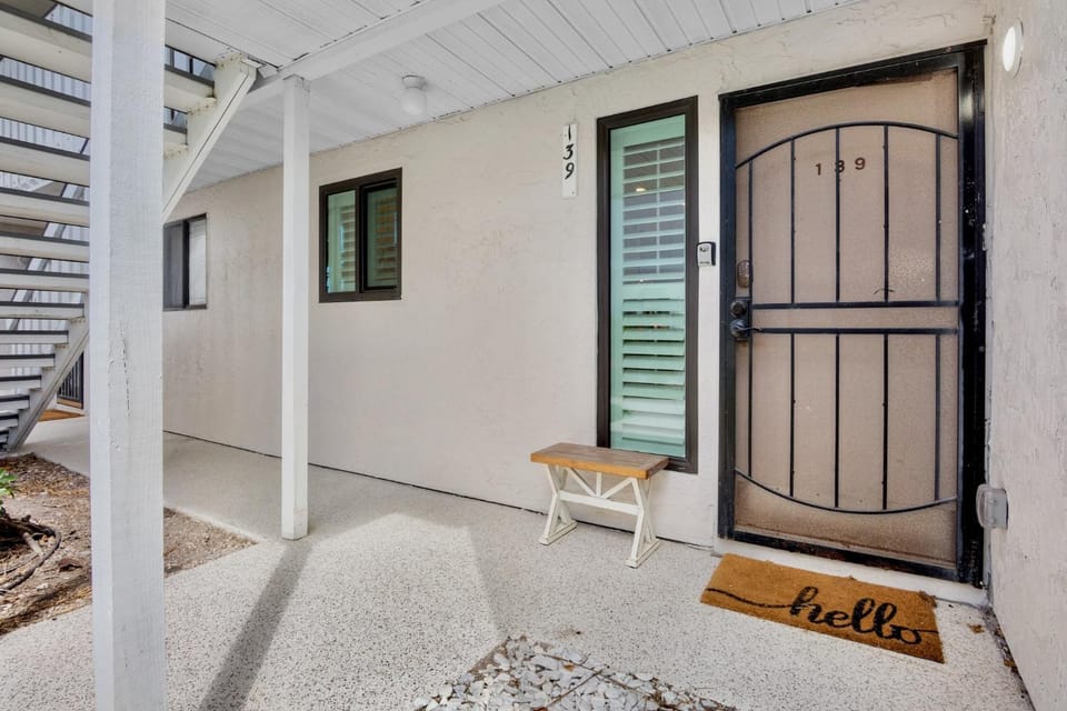Facade/entrance, Day, furniture