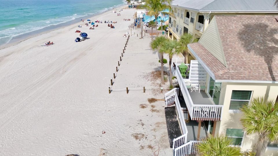 Capri Condo D Apartment in Bradenton Beach