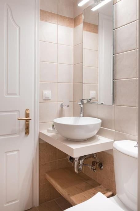 Virginia's Luxury Suites 2 Apartment in Volos