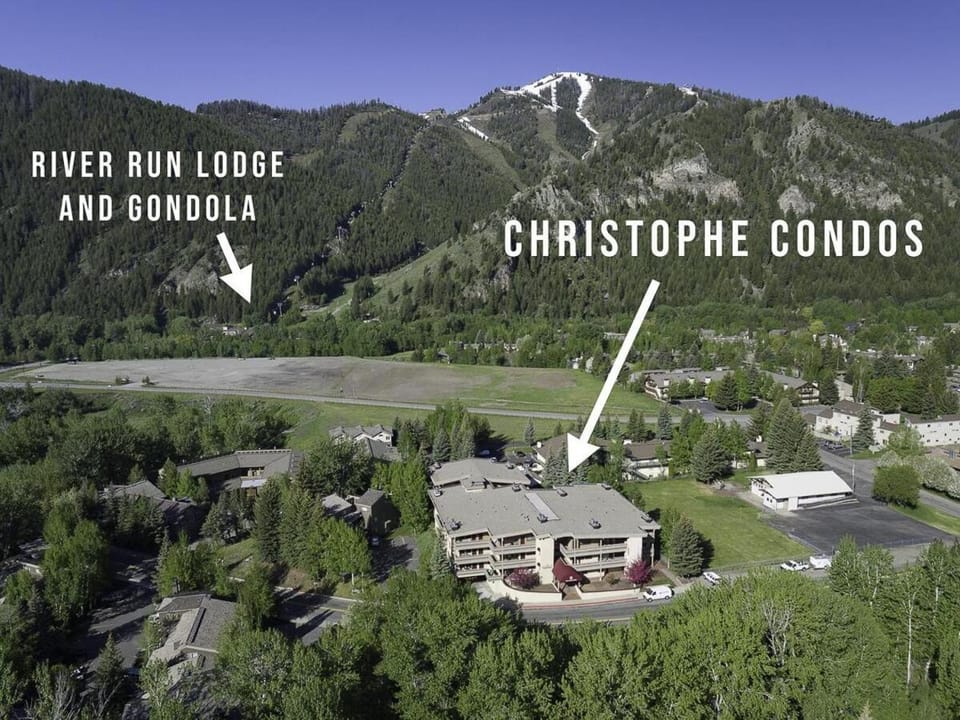 Cozy Ketchum Condo - Walk to Everything! House in Ketchum