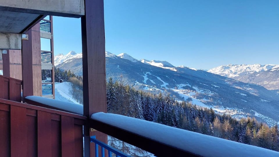 Résidence Ruitor Arc 1800 - Appartement 2 pièces pour 4 personnes avec un jolie vue sur la vallée, proche du télécabine dans le village de Charmettoger à Ar MAE-8681 Cabin in Landry