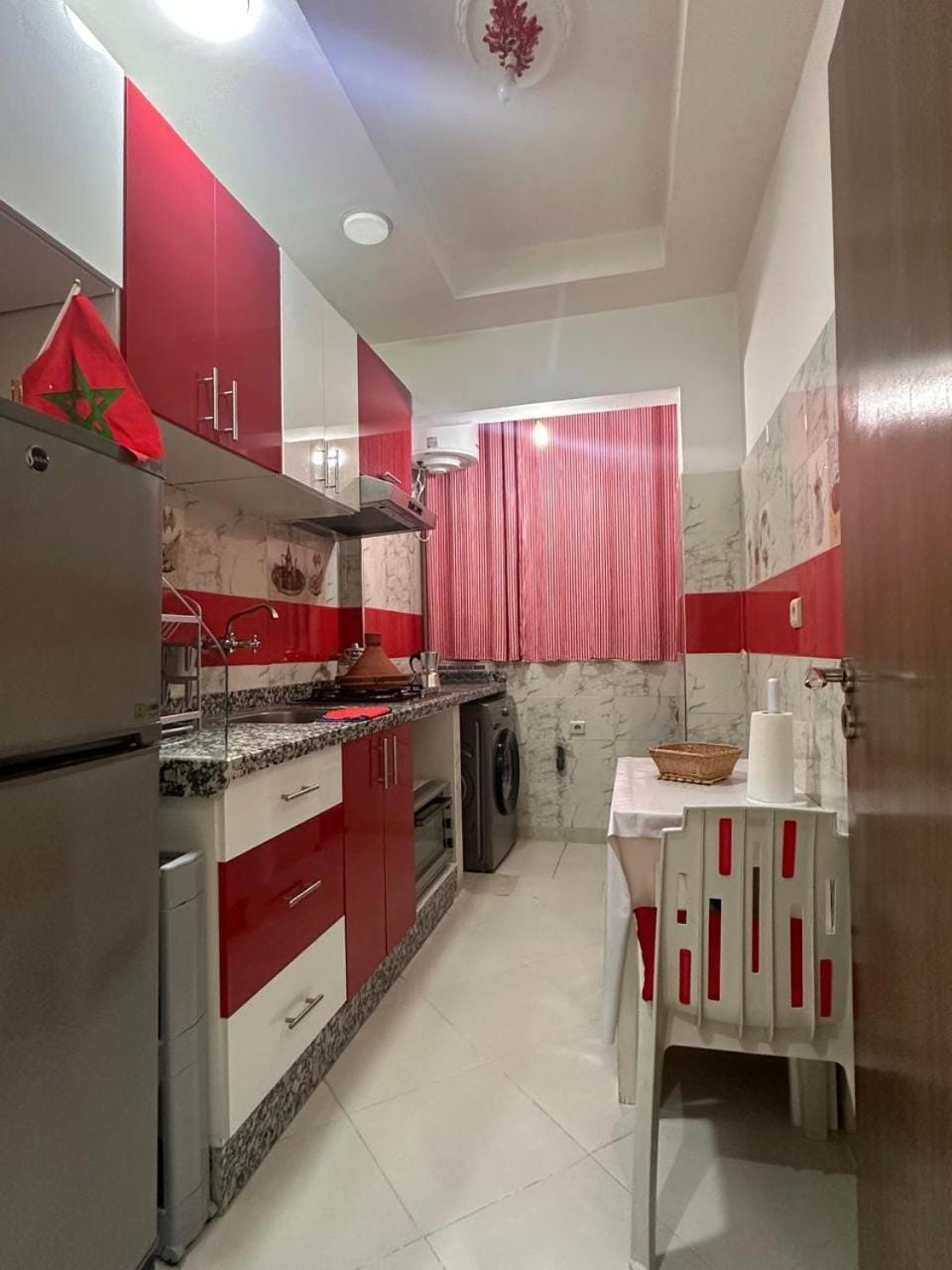 Kitchen or kitchenette, Dining area, dishwasher, minibar, oven, pet friendly, stove, washing machine, dryer
