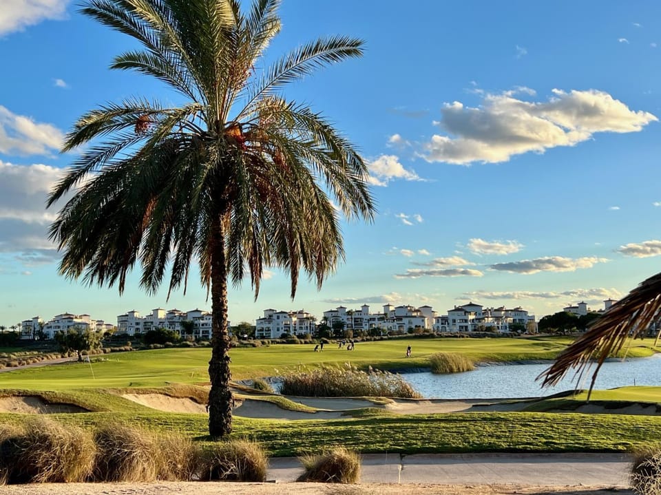 Off site, Natural landscape, Golfcourse, Lake view