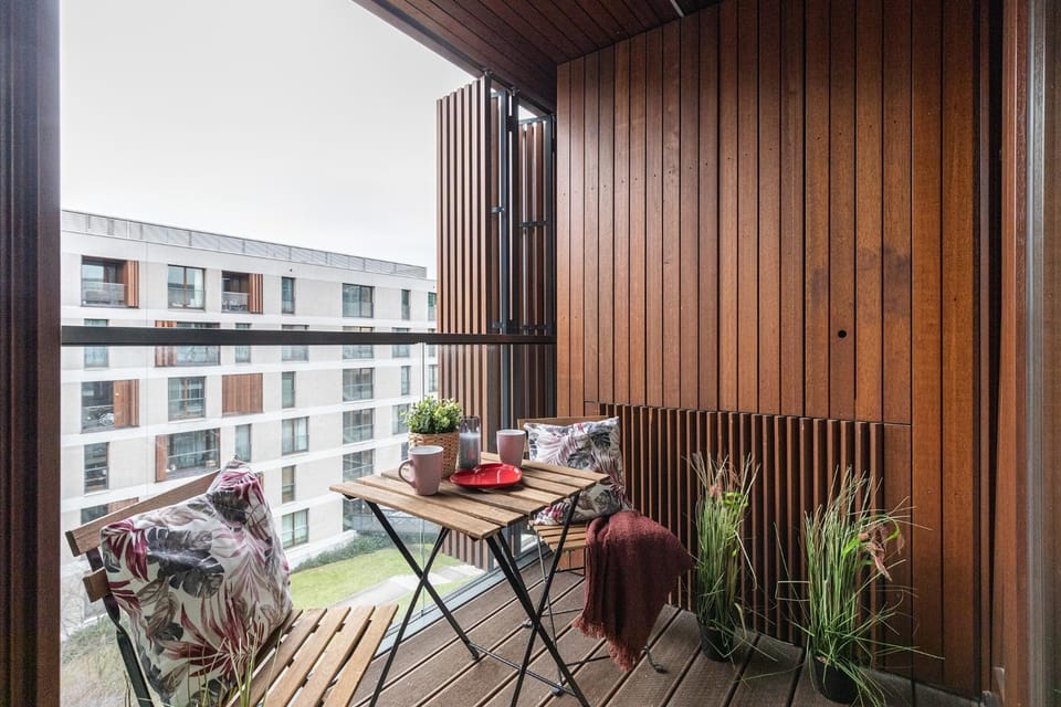 Property building, Patio, Day, View (from property/room), Balcony/Terrace, Living room, Seating area, Dining area