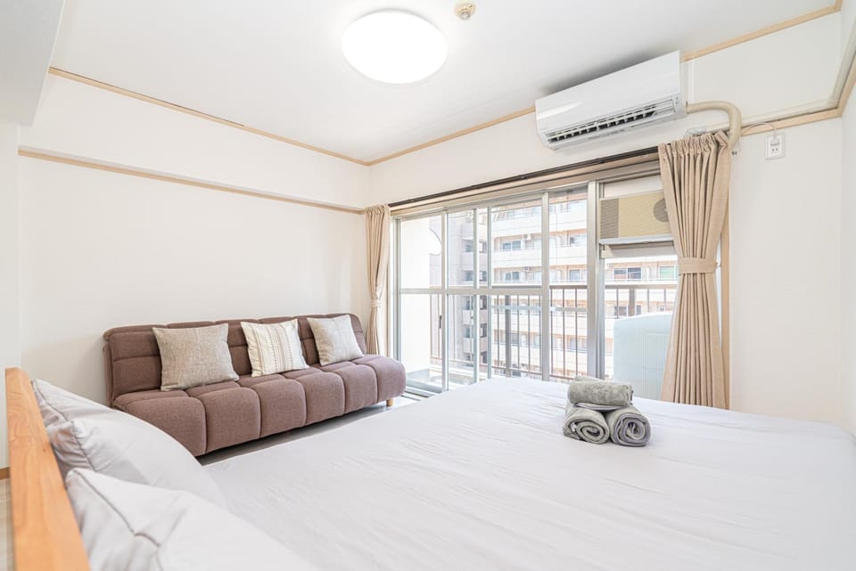 Bed, Bedroom, air conditioner