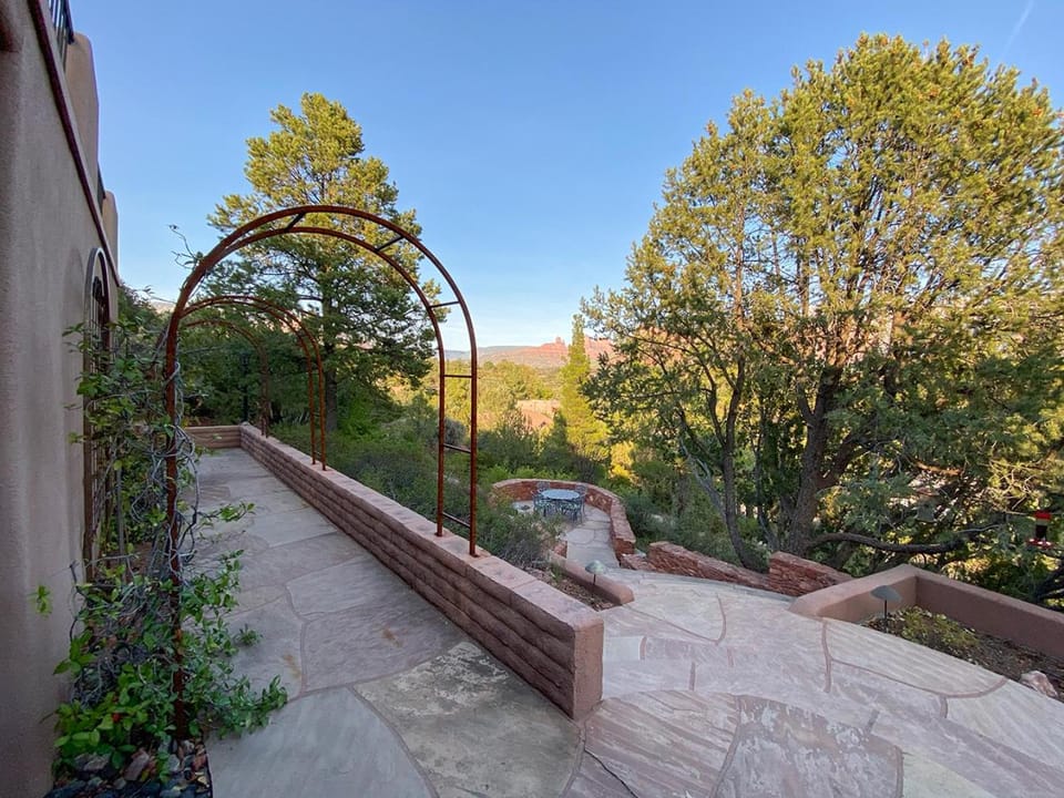 Open Style Home with Magnificent Views! House in Sedona
