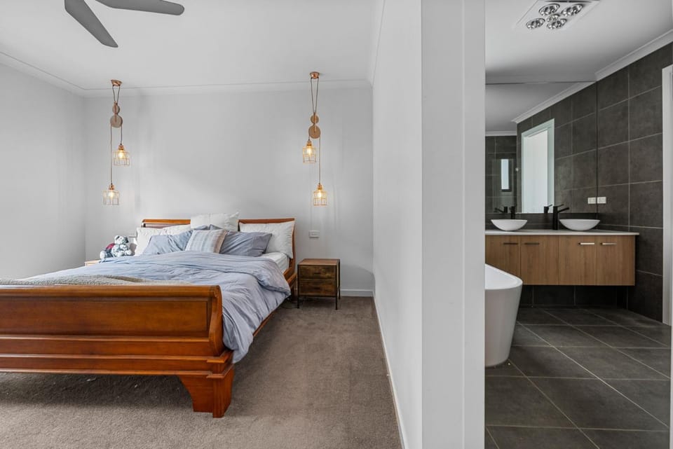 Sandy Feet Retreat House in Inverloch