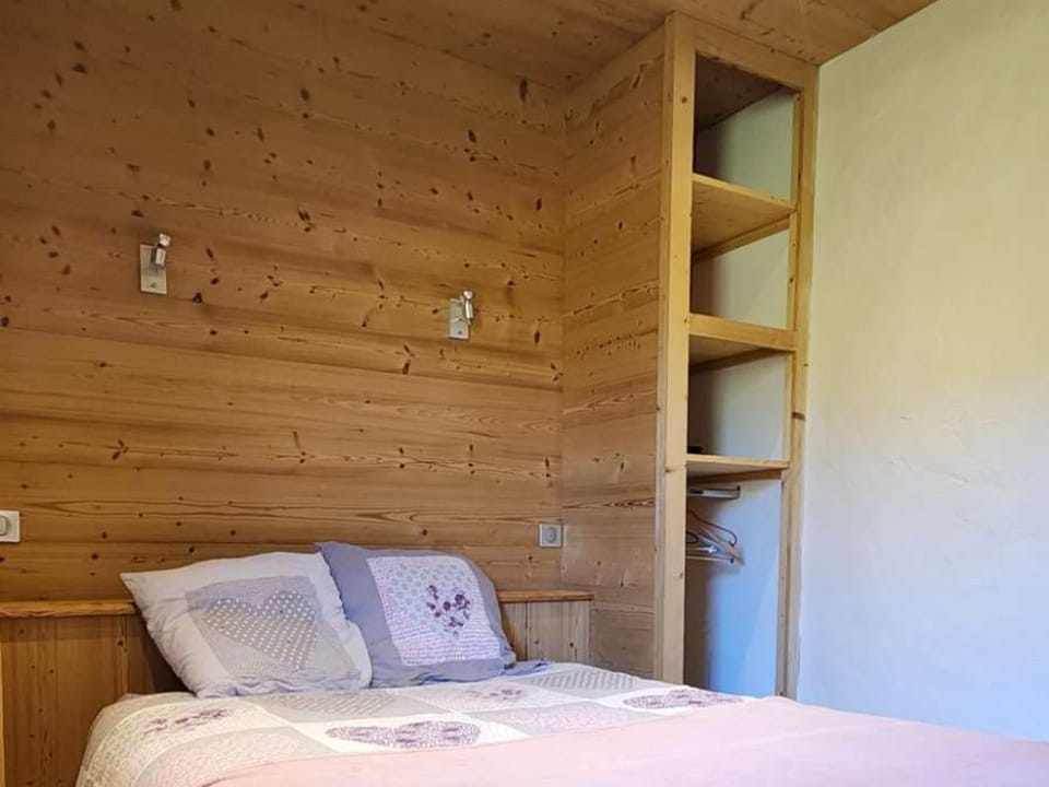 Appartement rénové Les Gets, 4 pers., balcon, parking, navette gratuite - FR-1-623-354 Apartment in Haute-Savoie