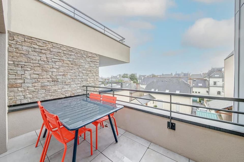 Patio, Balcony/Terrace, Dining area