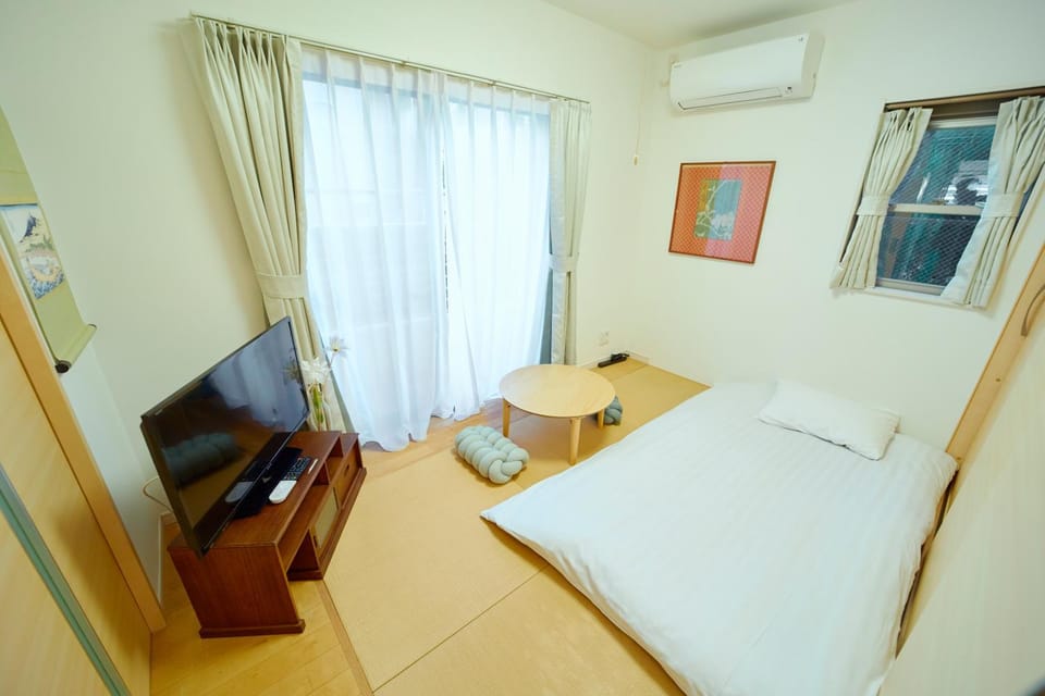Communal lounge/ TV room, Bed, Photo of the whole room, air conditioner