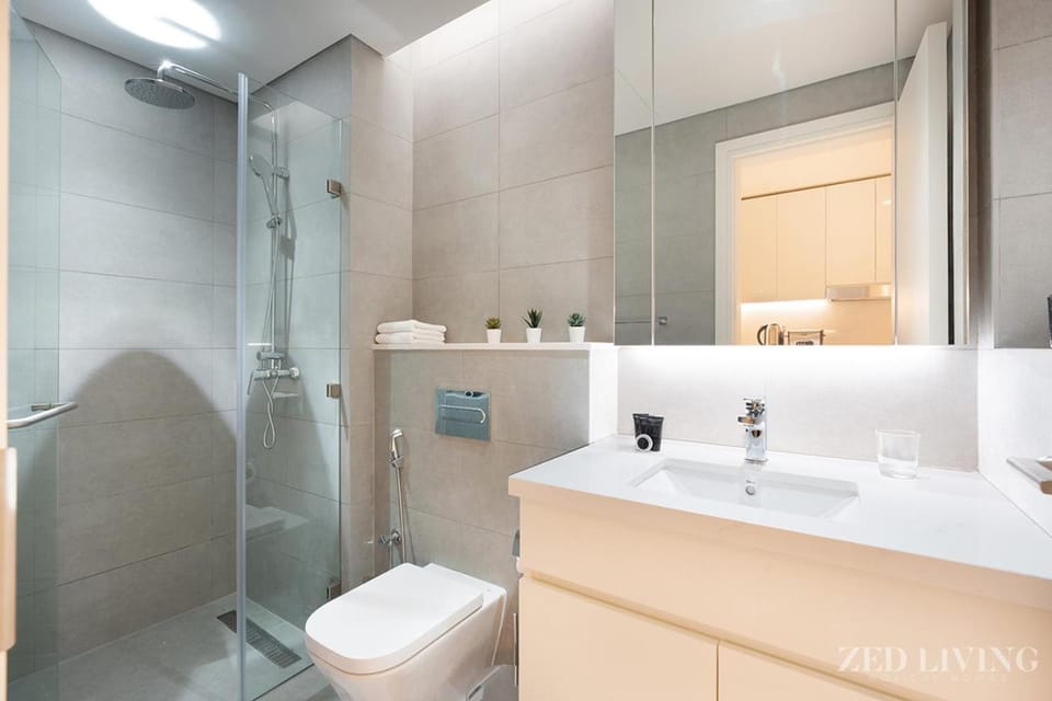Shower, Toilet, Bathroom, towels