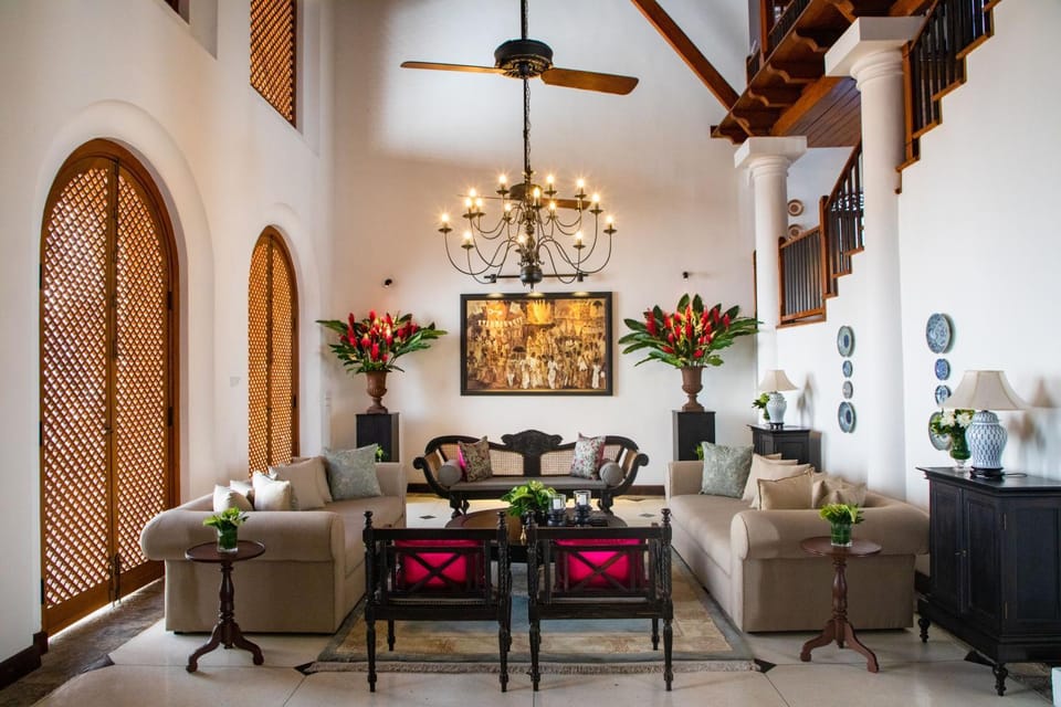 Living room, Seating area
