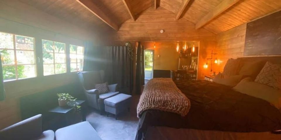 Property building, Living room, Bedroom