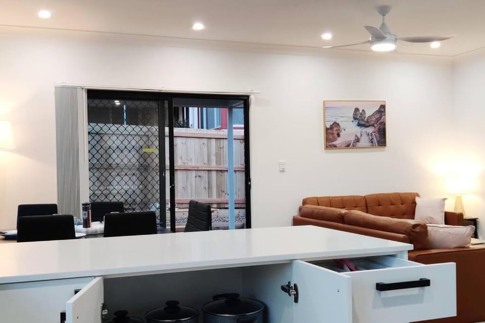 Living room, Seating area, fireplace