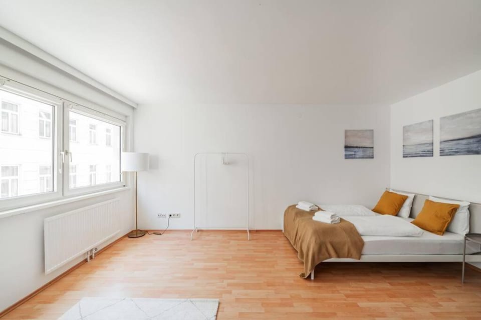 Helle Wohnung - Free Parking (Höhe max. 1,52m) Apartment in Vienna