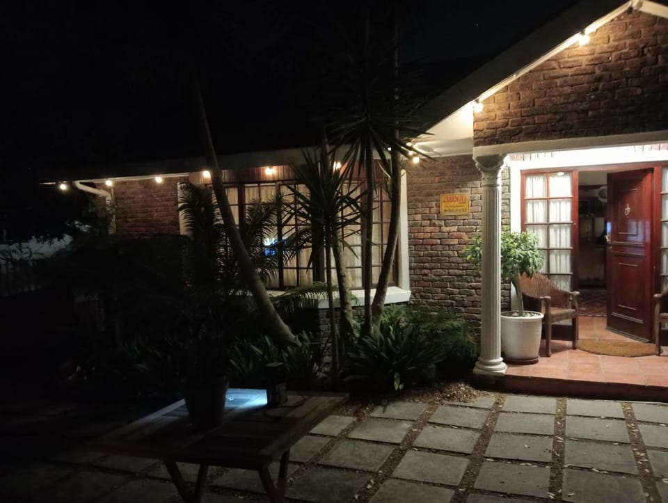 Marinda's B&B Bed and Breakfast in Cape Town