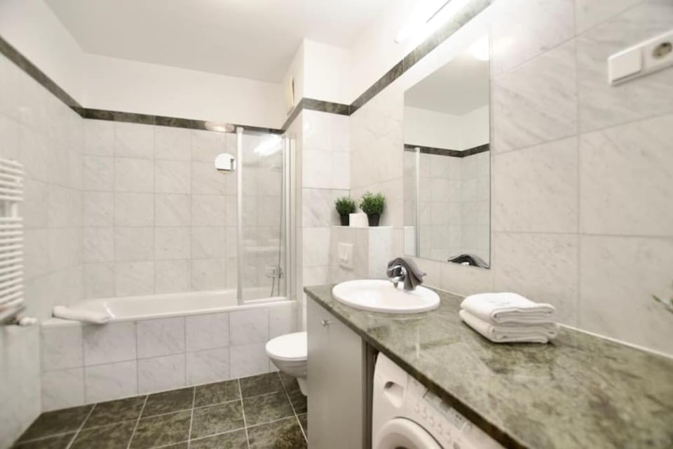 Toilet, Bathroom, Bath