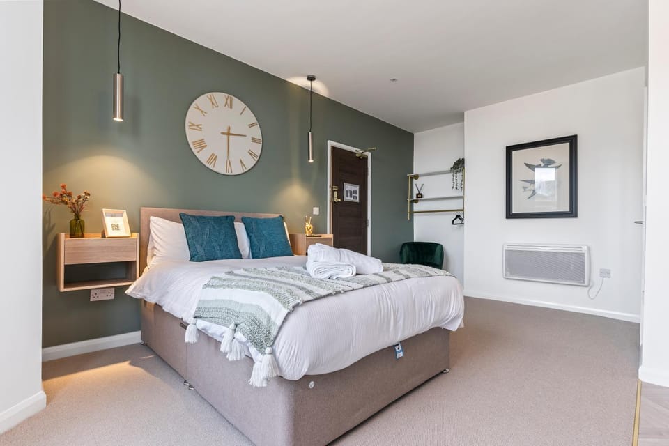 Bed, Kitchen or kitchenette, Photo of the whole room, Bedroom, towels