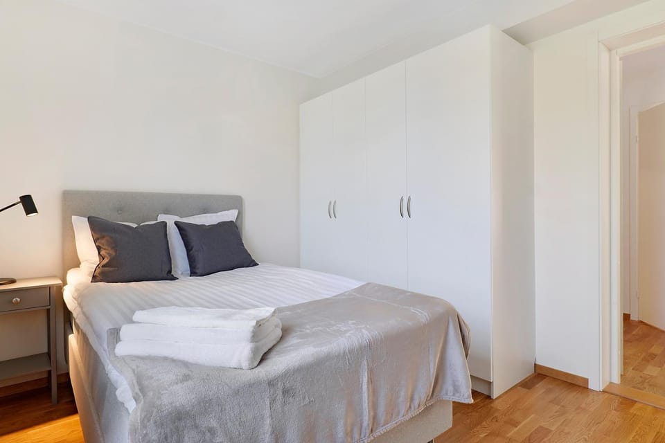 Bed, Bedroom, wardrobe