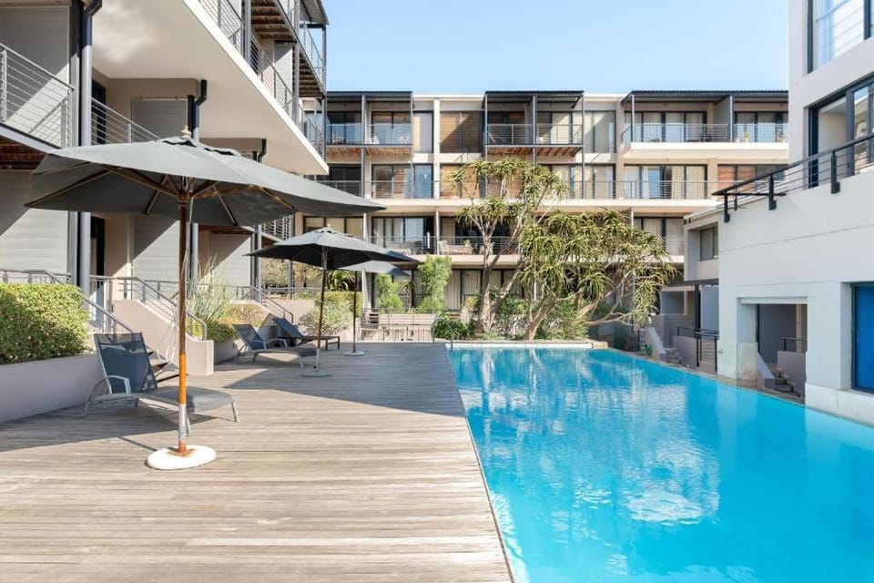 Patio, Day, Balcony/Terrace, Pool view, Swimming pool, sunbed