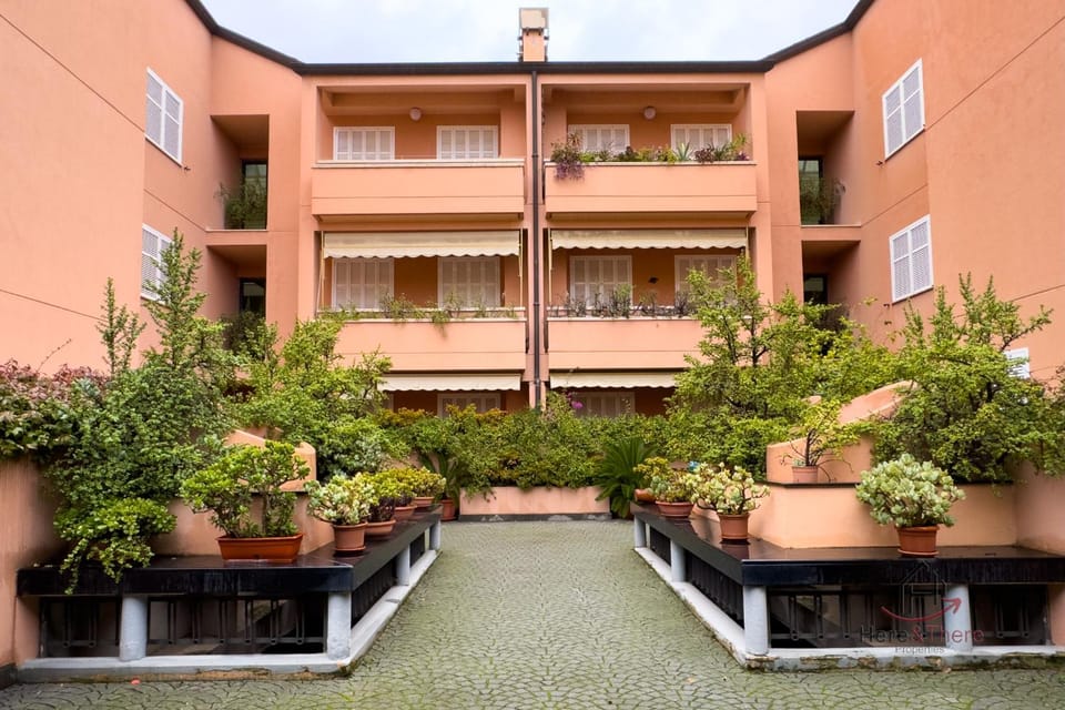Property building, Spring, Day, View (from property/room), Balcony/Terrace
