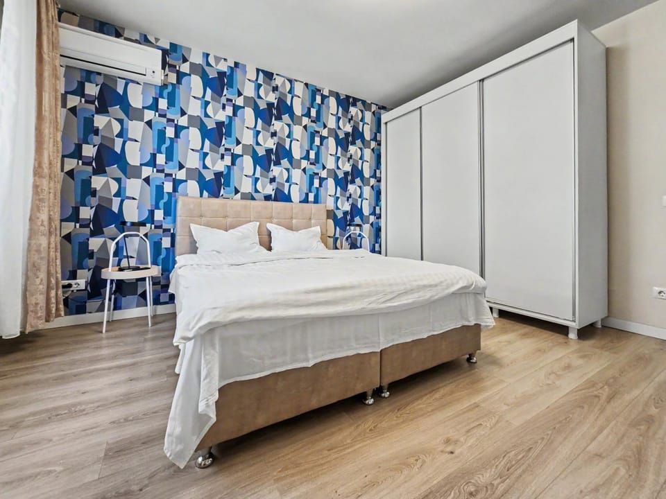 Bed, Photo of the whole room, Bedroom, wardrobe