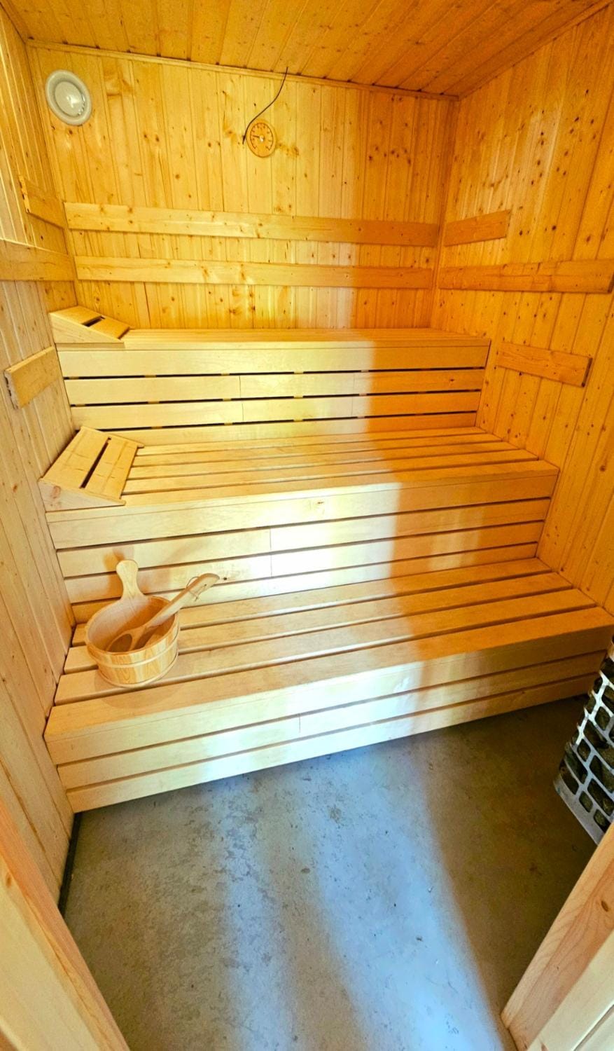 San Escobar Szeptovia House in Poland