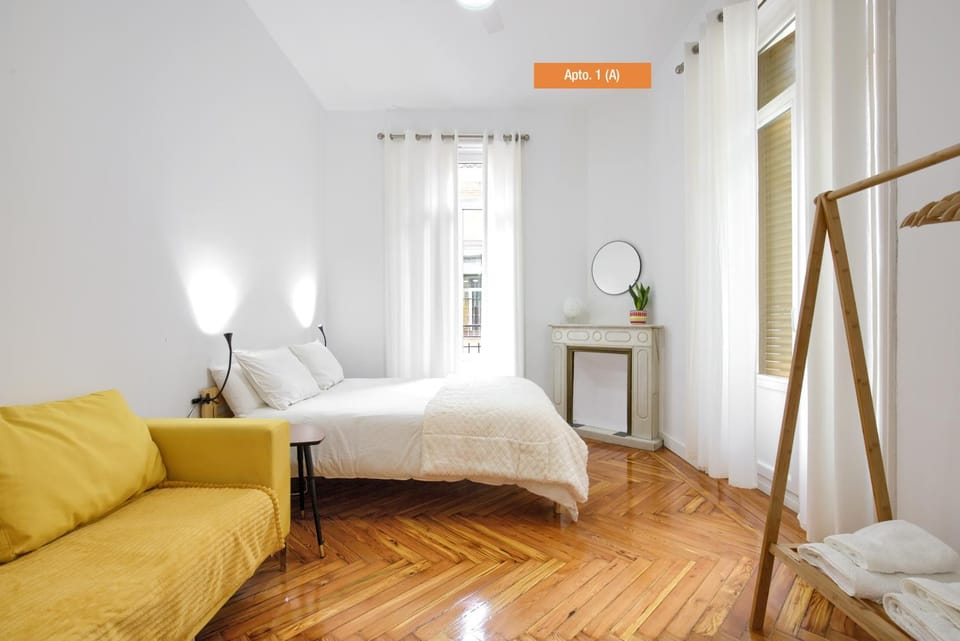MEZZANINE ORANGE Apartment in Centro
