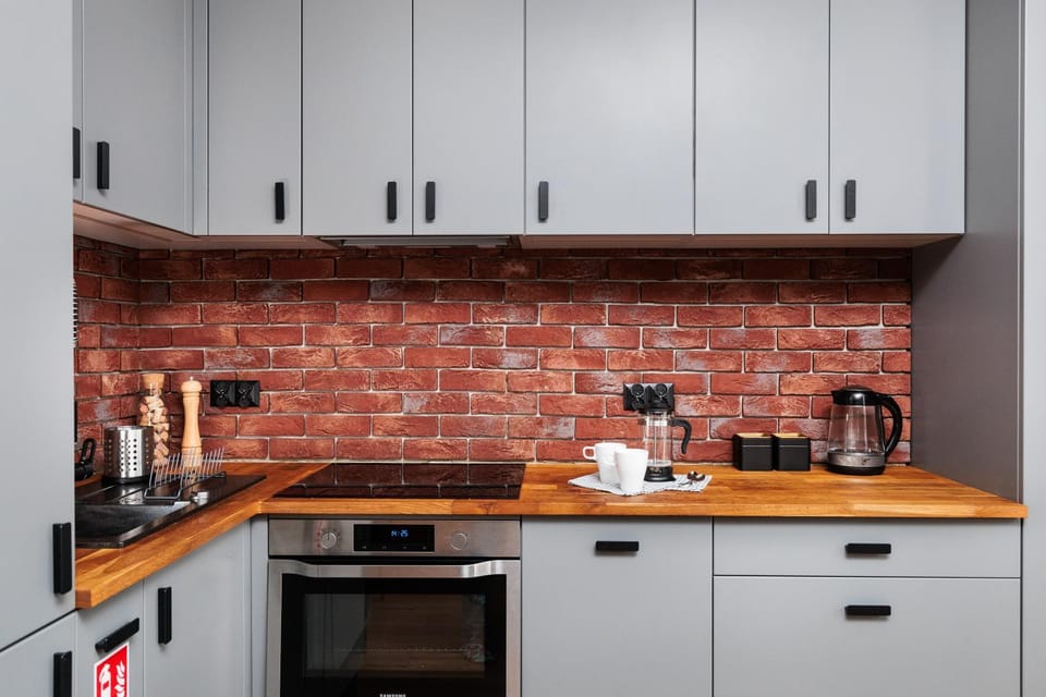 Coffee/tea facilities, Kitchen or kitchenette, pet friendly, stove