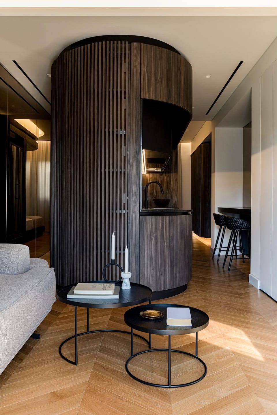 Living room, Seating area
