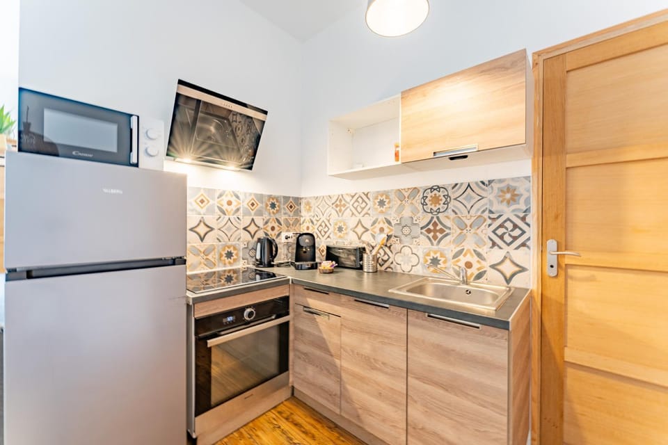 TV and multimedia, Kitchen or kitchenette, dishwasher, minibar, oven, pet friendly, stove