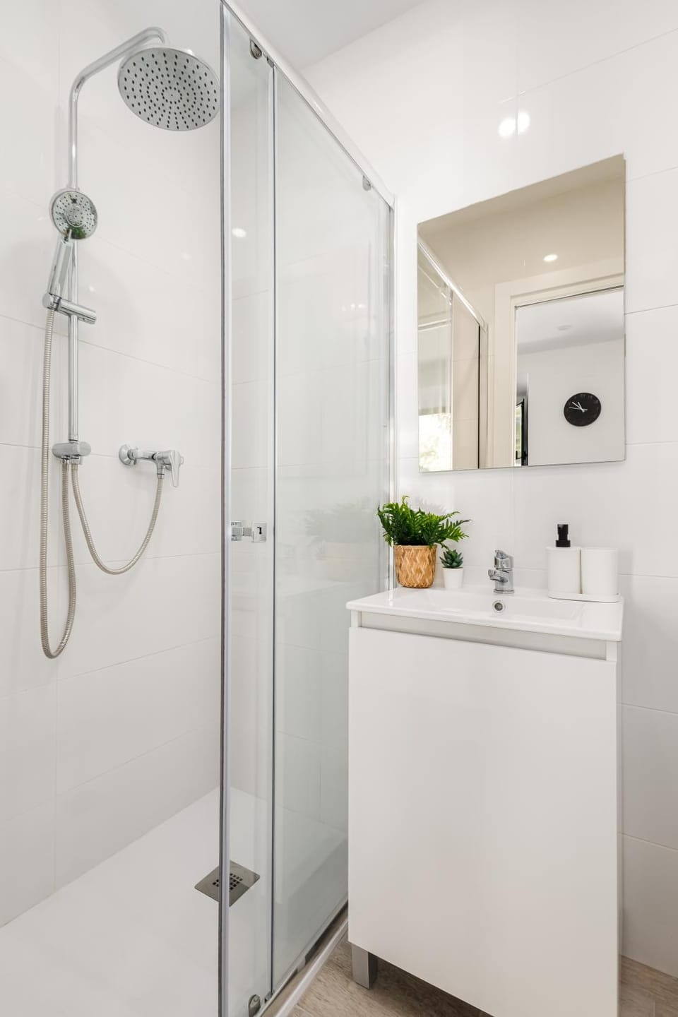 Shower, Bathroom, towels