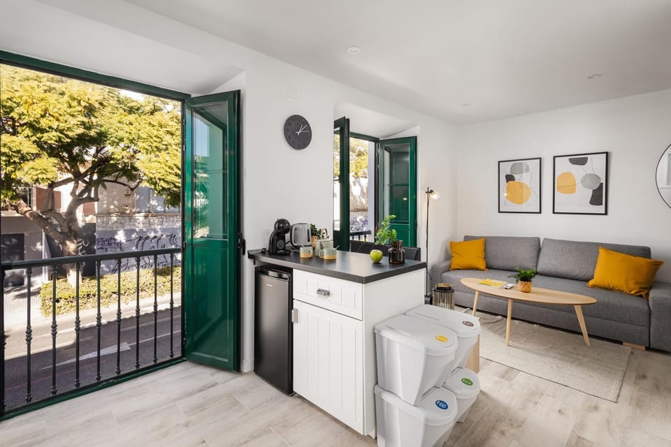Balcony/Terrace, Kitchen or kitchenette, Living room, Dining area