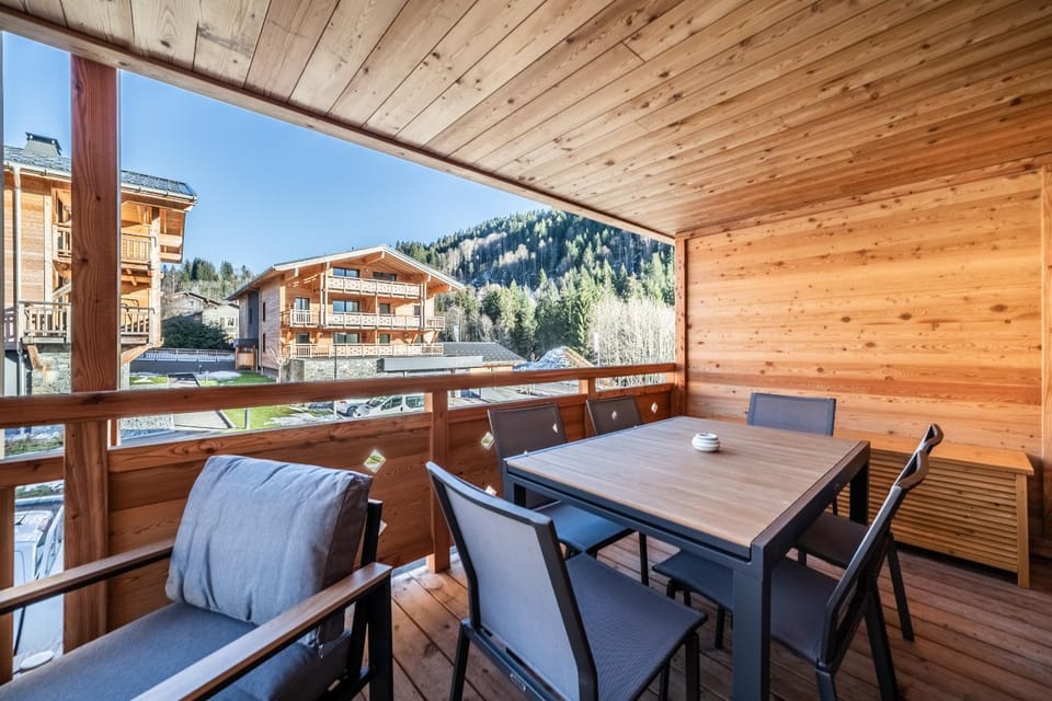 Patio, View (from property/room), Balcony/Terrace