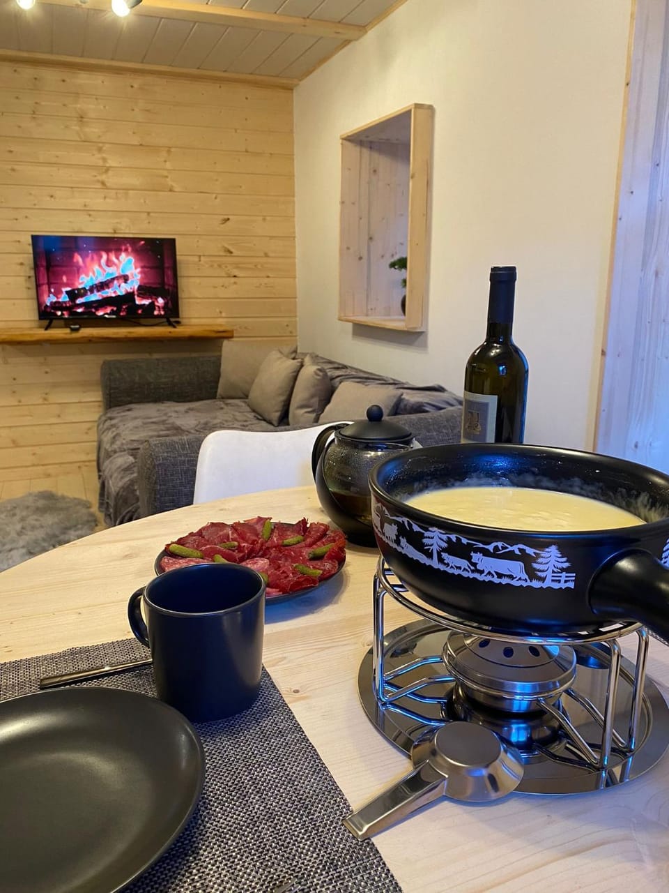 TV and multimedia, Dining area